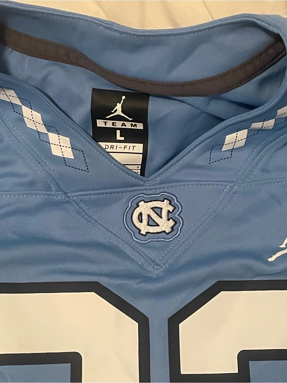 Jordan Men's size Large North Carolina Tar Heels football jersey like new